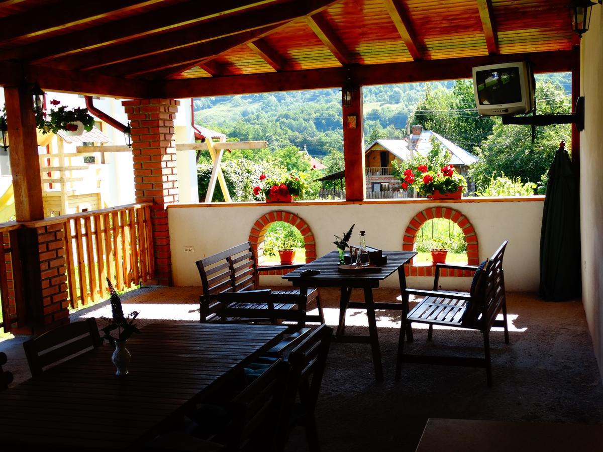 Pensiunea Casa Elena Corbeni Bagian luar foto