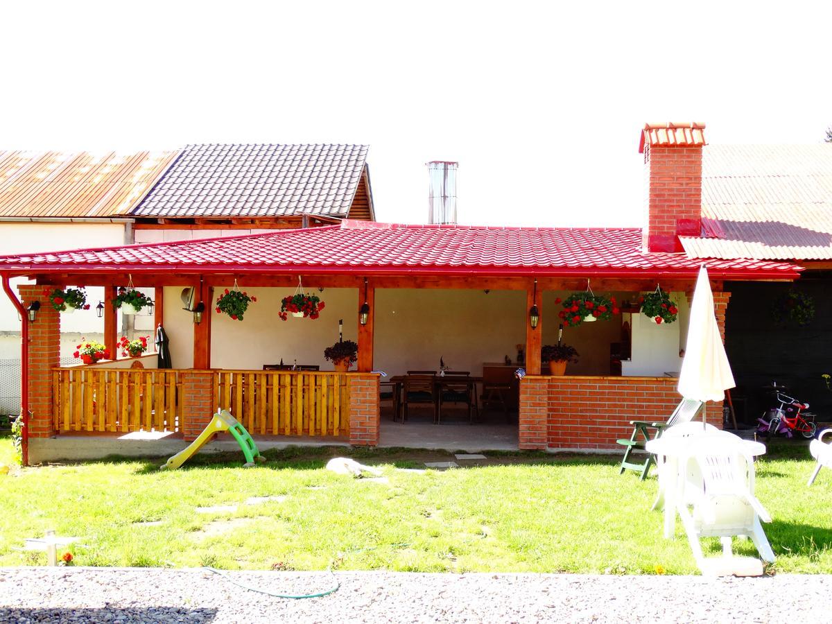 Pensiunea Casa Elena Corbeni Bagian luar foto