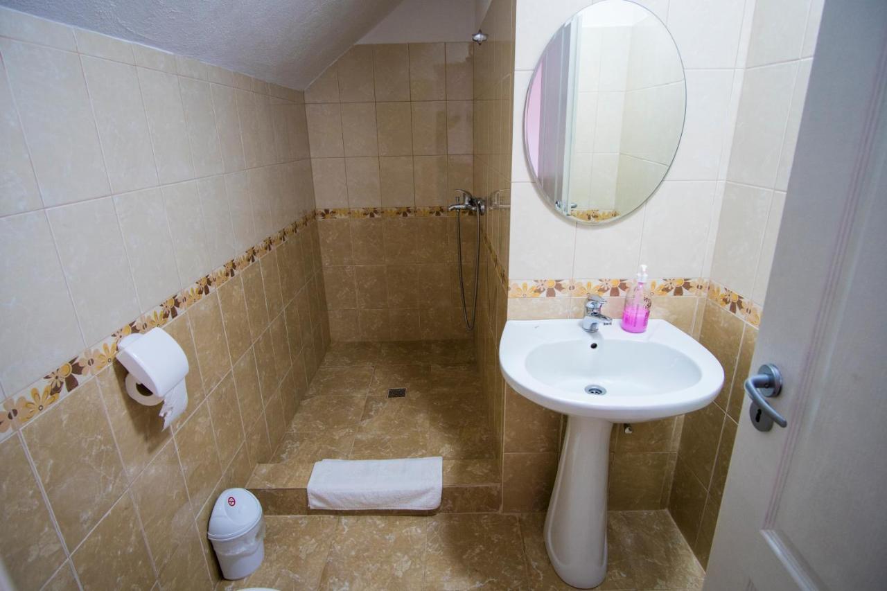 Pensiunea Casa Elena Corbeni Bagian luar foto