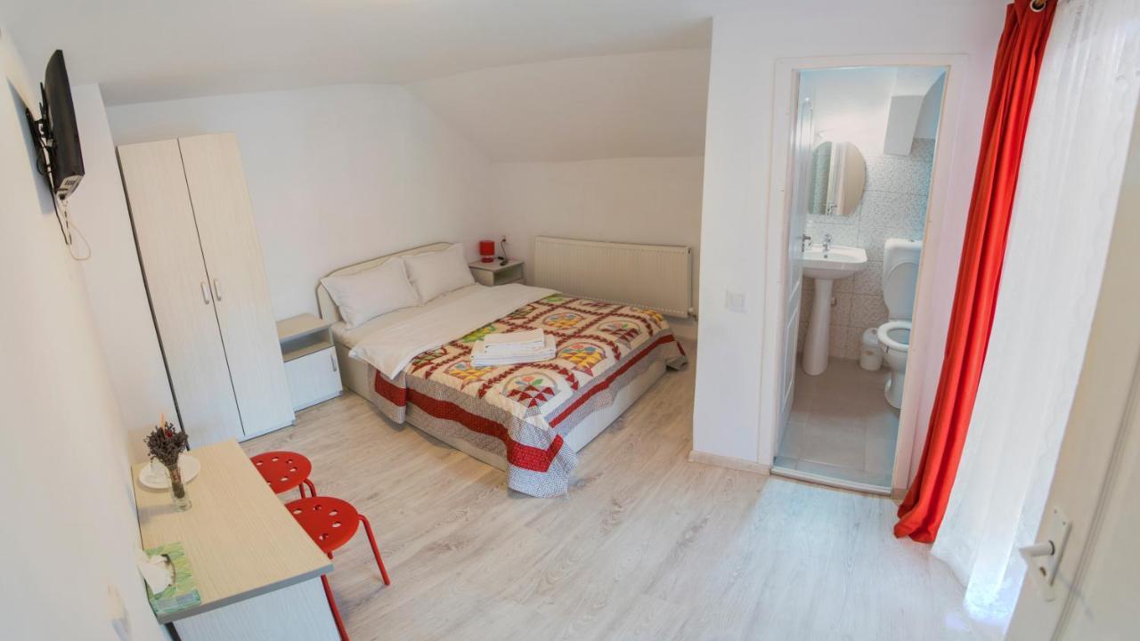 Pensiunea Casa Elena Corbeni Bagian luar foto